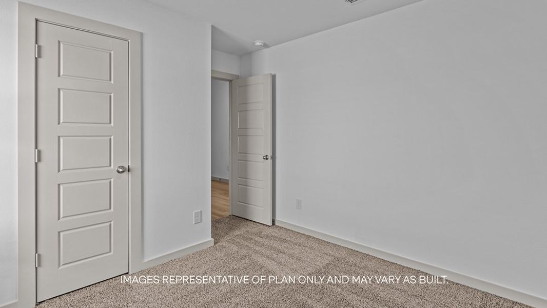 Spacious, unfurnished interior of a new home in Terra Vista, Lubbock (Image 14).