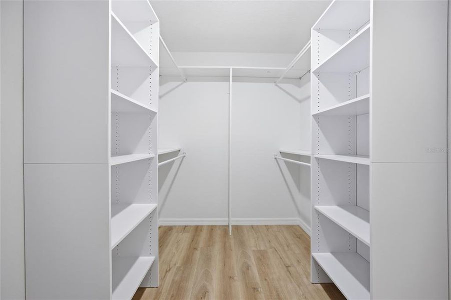 Spacious, unfurnished interior of a new home in , Citrus Springs (Image 26).