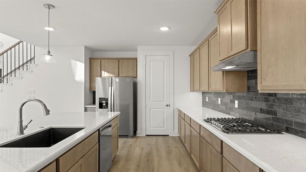 09. 1436 Waterford - Kitchen (3)