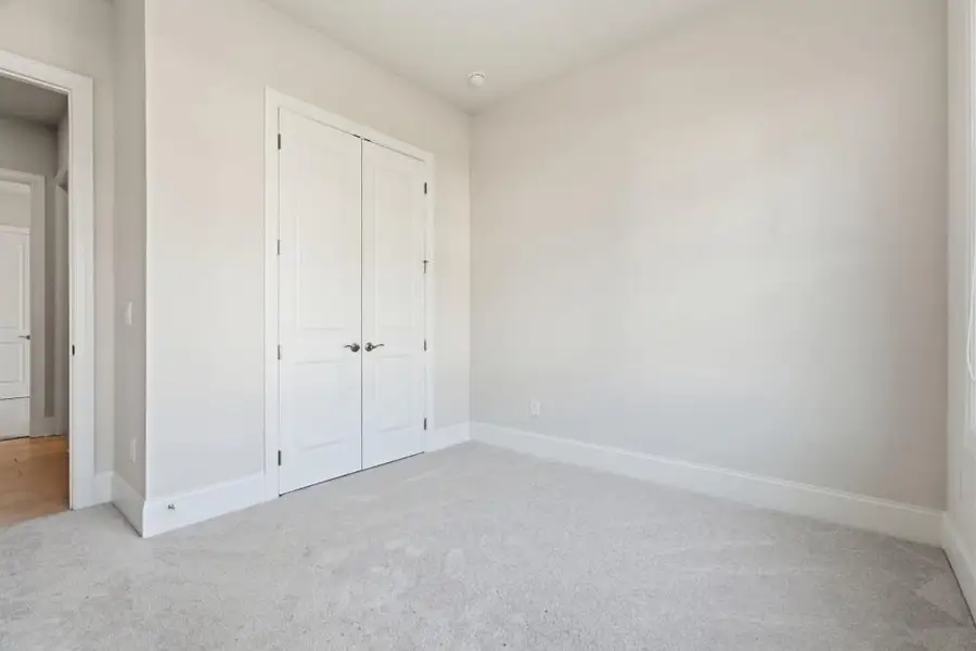 Spacious, unfurnished interior of a new home in , Woodstock (Image 24).