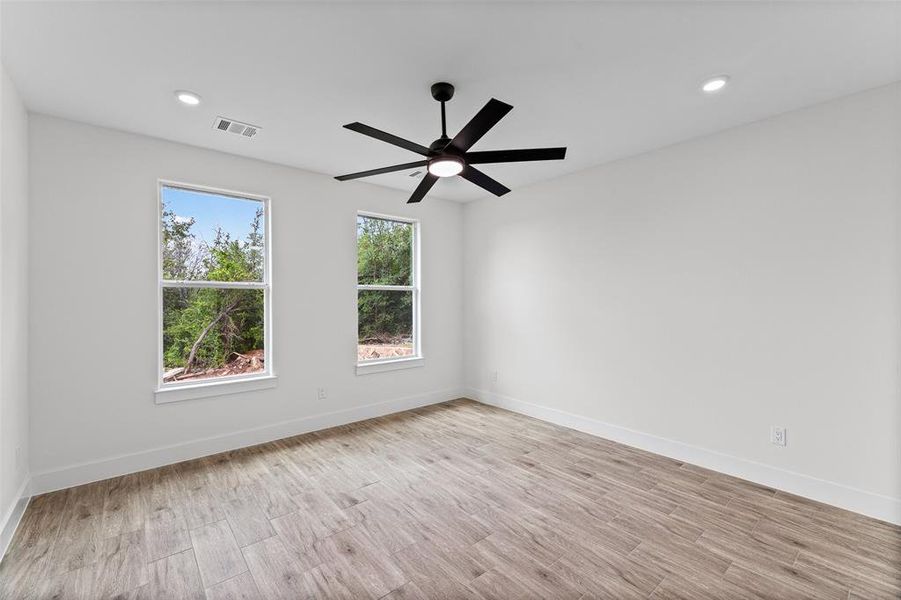 Spacious, unfurnished interior of a new home in , Granbury (Image 22). Spacious, unfurnished interior of a new home in , Granbury (Image 22).