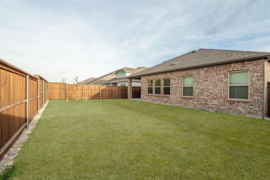 Exterior details and patio area of a home in , Celina (Image 4).