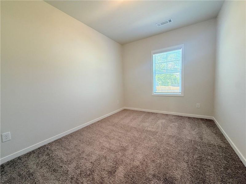 Spacious, unfurnished interior of a new home in Ponderosa Farms Estates, Gainesville (Image 28).