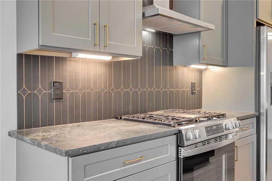 Furnished interior view inside a new home in , Atlanta (Image 5).