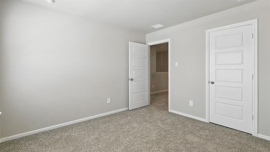 Spacious, unfurnished interior of a new home in Orchard Village, Fort Worth (Image 23). Spacious, unfurnished interior of a new home in Orchard Village, Fort Worth (Image 23).