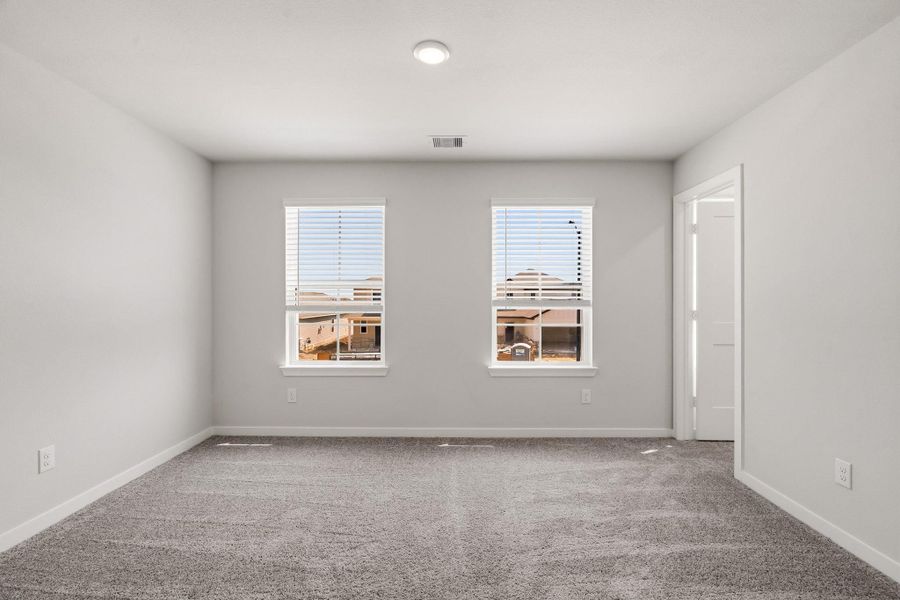 Spacious, unfurnished interior of a new home in Laurel Farms, Brookshire (Image 16).