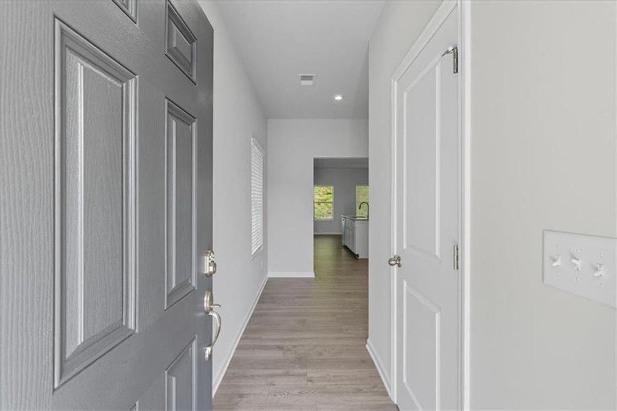 Spacious, unfurnished interior of a new home in Park Center Pointe, Mableton (Image 11).