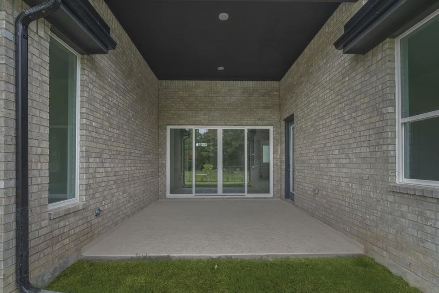 Exterior details and patio area of a home in Kresston, Montgomery (Image 2). Exterior details and patio area of a home in Kresston, Montgomery (Image 2).