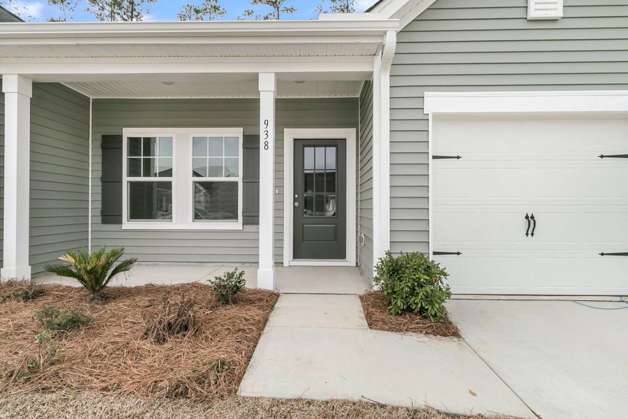 Exterior details and patio area of a home in Hammock Walk at Nexton, Summerville (Image 3).