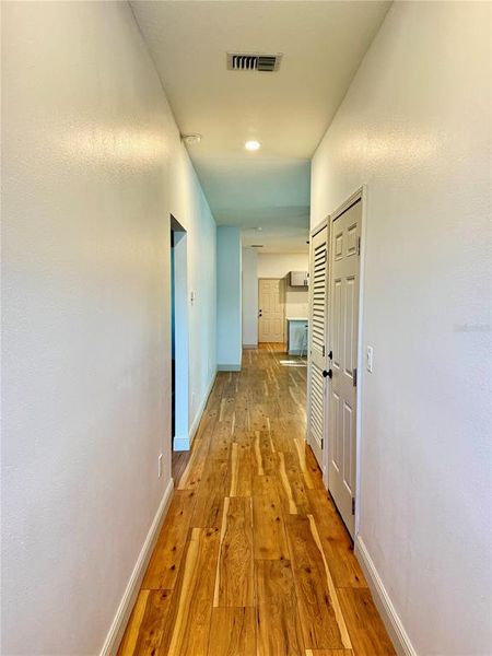 Spacious, unfurnished interior of a new home in , Ocala (Image 25).