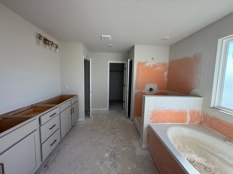 Primary bath