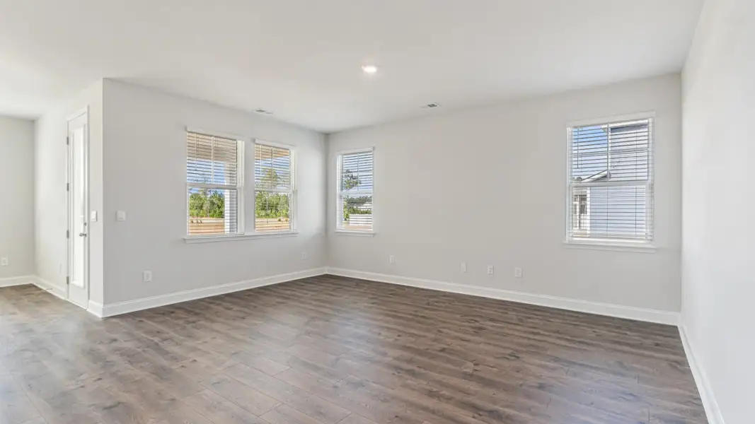 Representative unfurnished interior of a home built from the Covington by D.R. Horton in The Highlands at Cedar Hill Landing, Navassa (Image 16).