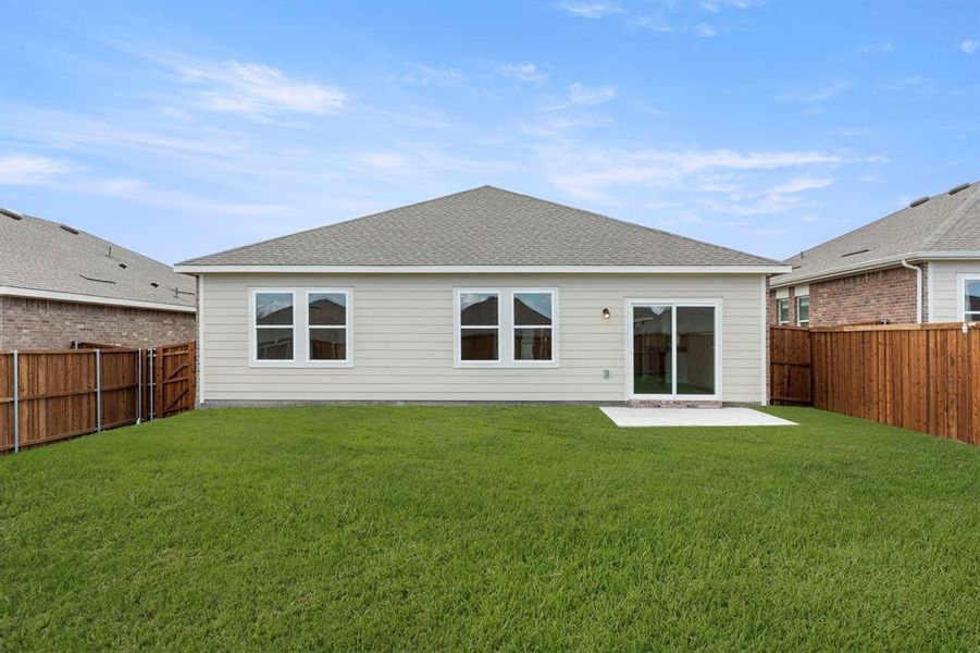 26. 1301 Elliot - Back