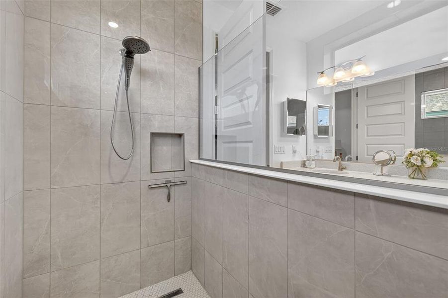 Image 30 of a home in .