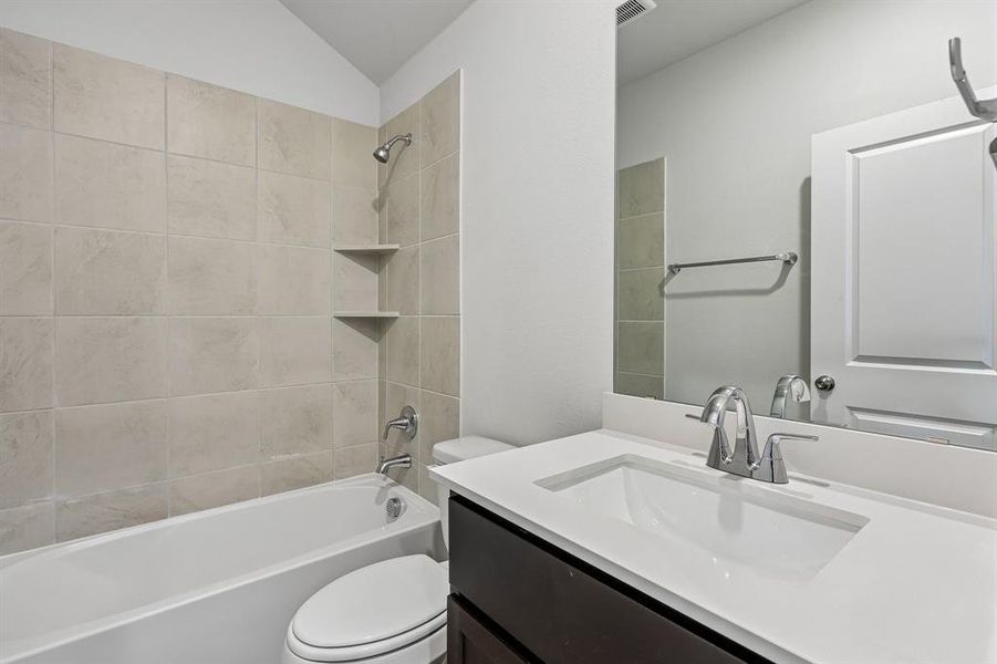 Furnished interior view inside a new home in Middlefield Village, Dallas (Image 9).
