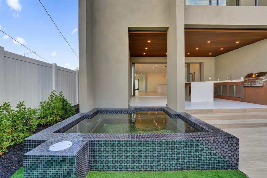 Exterior details and patio area of a home in , Fort Lauderdale (Image 31). Exterior details and patio area of a home in , Fort Lauderdale (Image 31).