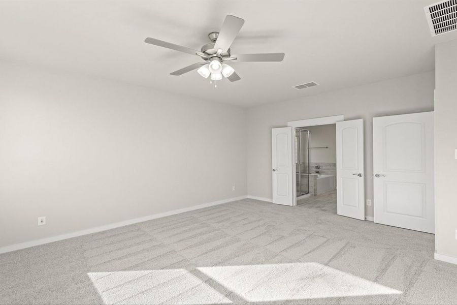 Representative unfurnished interior of a home built from the Sequoia II Katy Lakes 50s by Brohn Homes in Katy Lakes, Katy (Image 8).