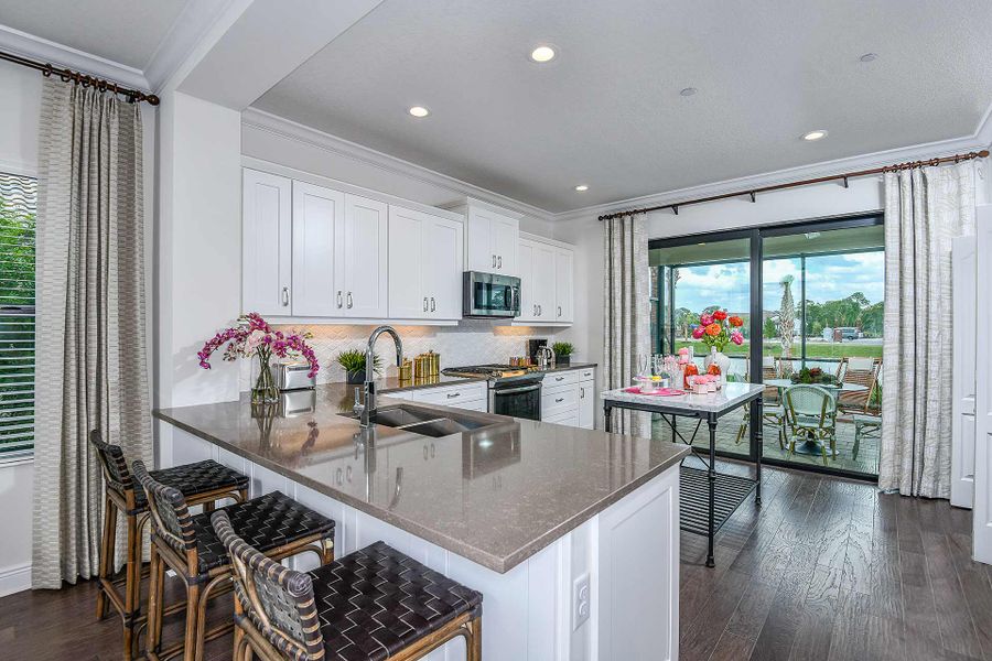 Representative furnished interior of a home built from the Liberty 4 by Neal Communities in Vicenza, Venice (Image 12).