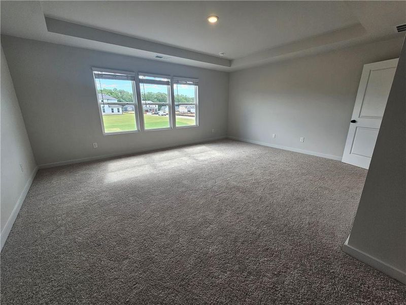 Spacious, unfurnished interior of a new home in Ellorie Estates, Dawsonville (Image 14).