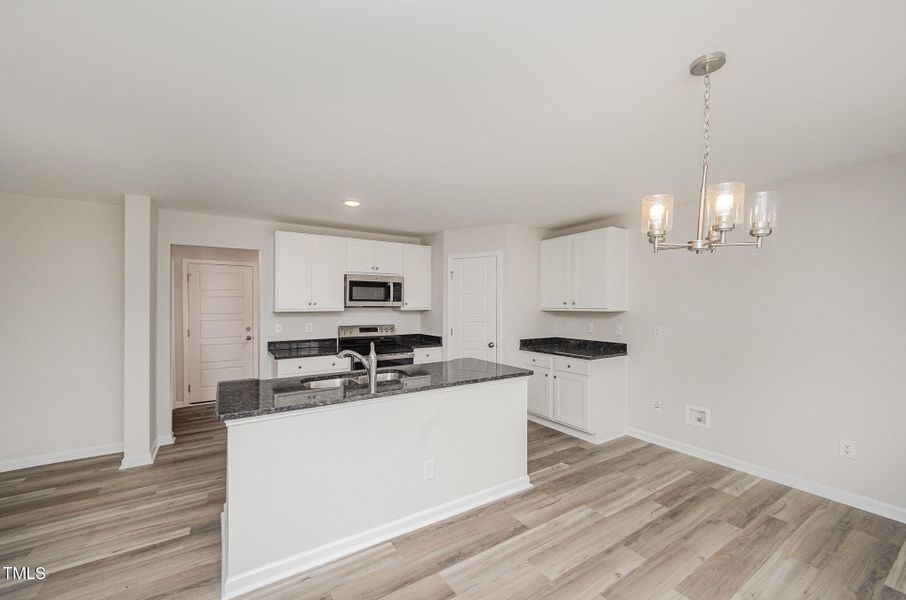 58 W Emily Gardens 10 58 W Emily Gardens 10