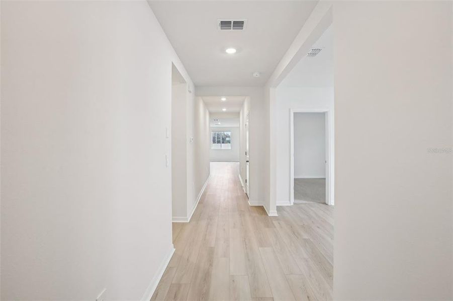 Spacious, unfurnished interior of a new home in Two Rivers - Classic Series, Zephyrhills (Image 19).