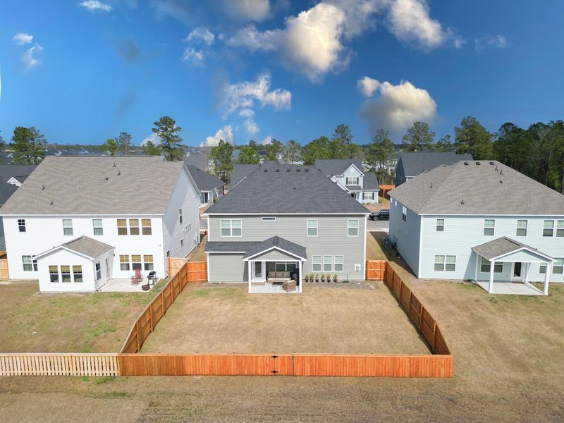 Image 52 of a home in Hewing Farms.