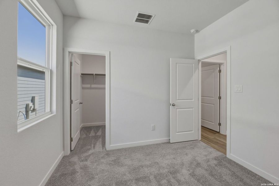 Spacious, unfurnished interior of a new home in , New Braunfels (Image 11).