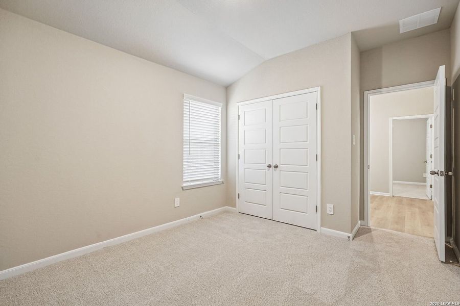 Spacious, unfurnished interior of a new home in Remington Ranch, San Antonio (Image 43).