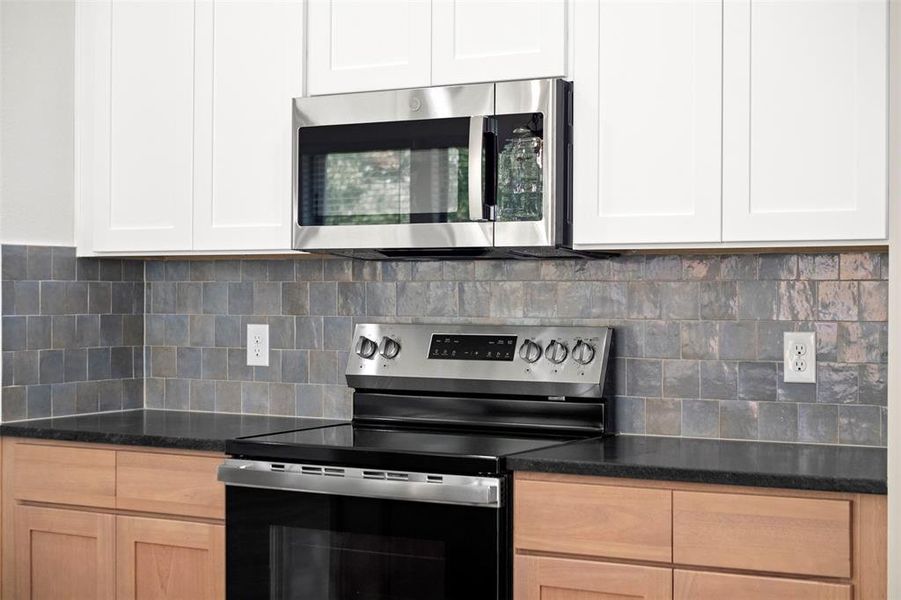 Image 33 of a home in .