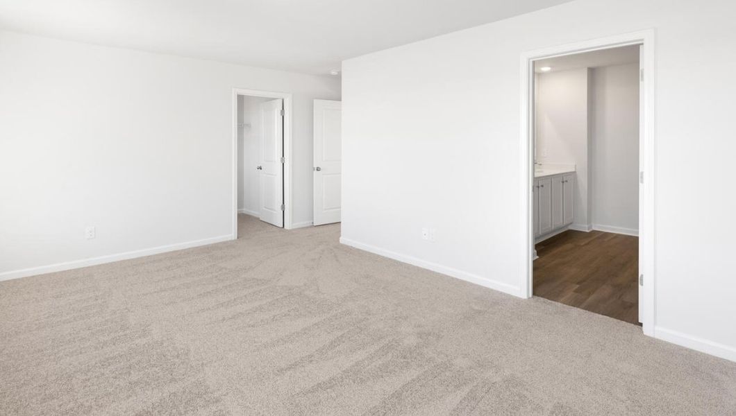 Spacious, unfurnished interior of a new home in The Pines at Blake Farm, Wilmington (Image 20).