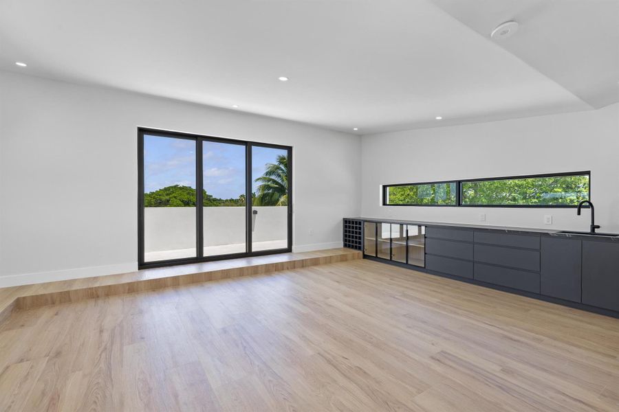 Spacious, unfurnished interior of a new home in , Boca Raton (Image 59). Spacious, unfurnished interior of a new home in , Boca Raton (Image 59).