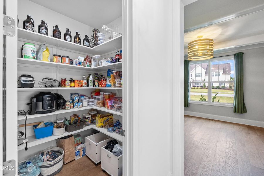 30-807 Crimson_7253 30-807 Crimson_7253