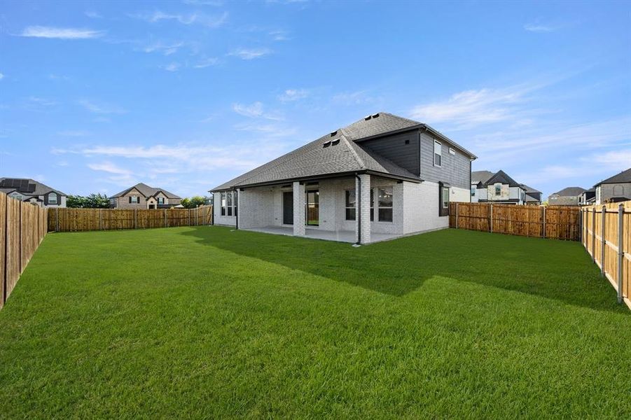 Exterior details and patio area of a home in Bear Creek, Cedar Hill (Image 27).