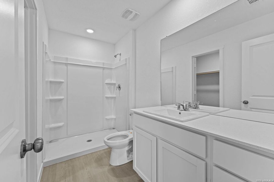 Furnished interior view inside a new home in Spring Grove, St. Hedwig (Image 5).