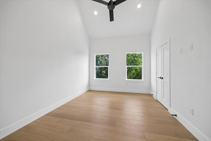 Spacious, unfurnished interior of a new home in , Houston (Image 19).