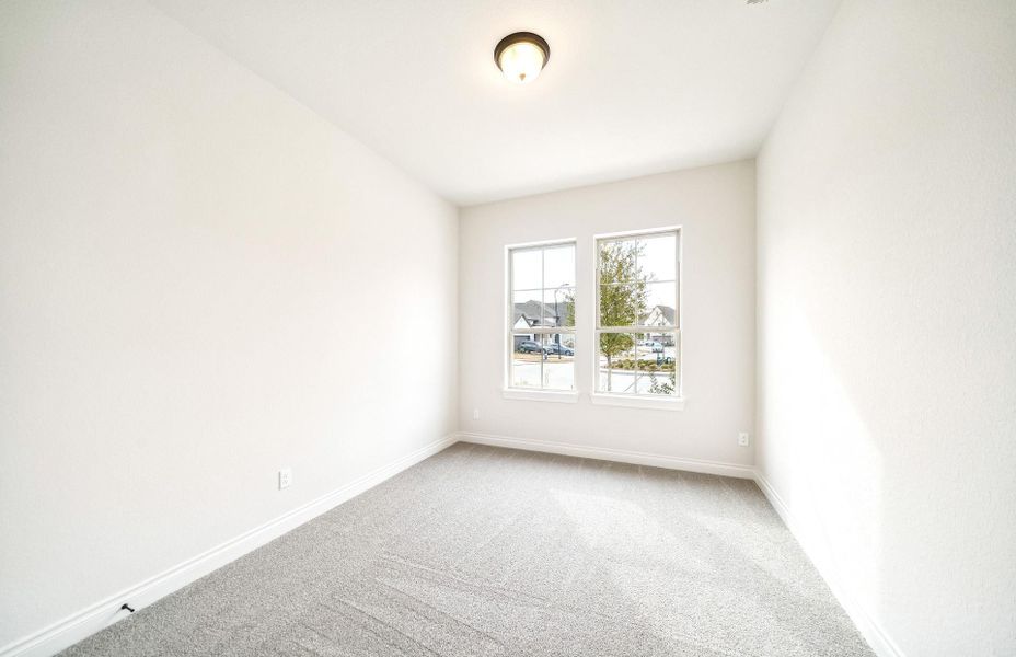 Spacious, unfurnished interior of a new home in Bridgeland 60′, Cypress (Image 30).
