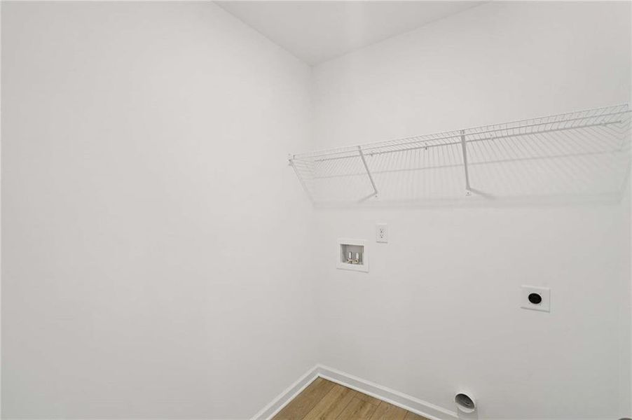 Spacious, unfurnished interior of a new home in Leydenview, Mableton (Image 42).