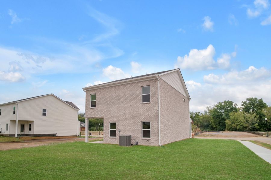 Image 17 of a home in Winston Place.