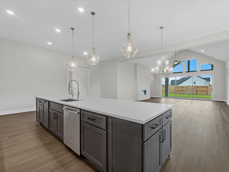 Furnished interior view inside a new home in Sienna 80′, Missouri City (Image 4).