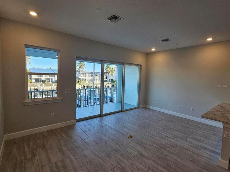 Spacious, unfurnished interior of a new home in Seahaven, Punta Gorda (Image 22).