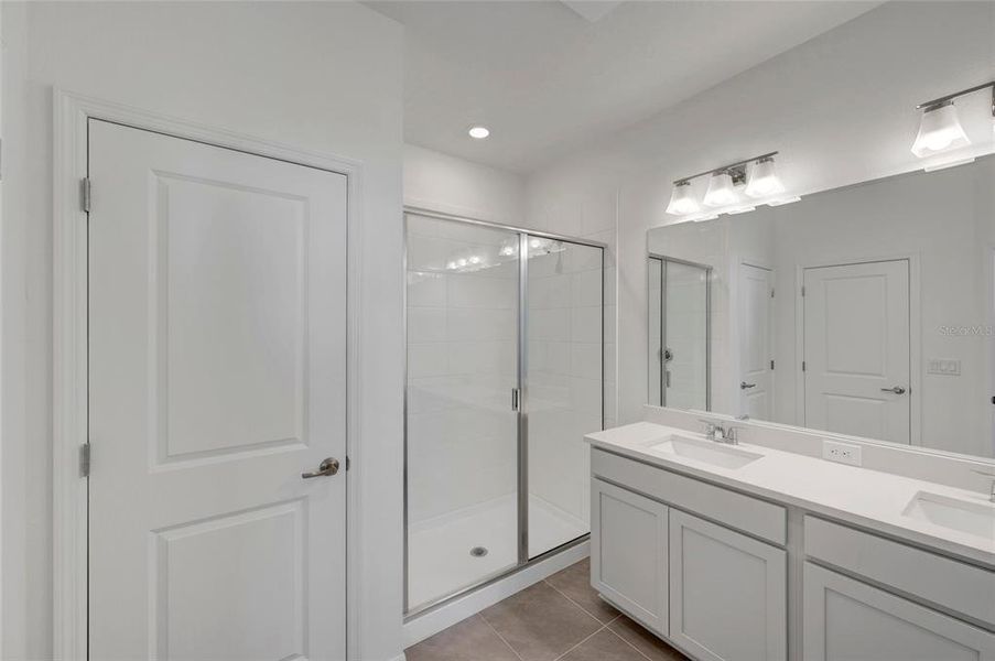 Furnished interior view inside a new home in , Apollo Beach (Image 6).