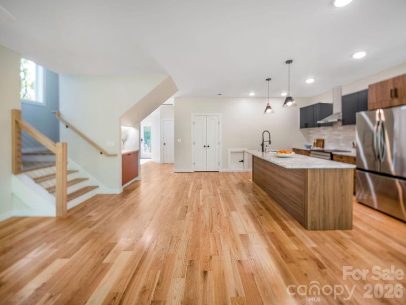 Open living/kitchen/dining