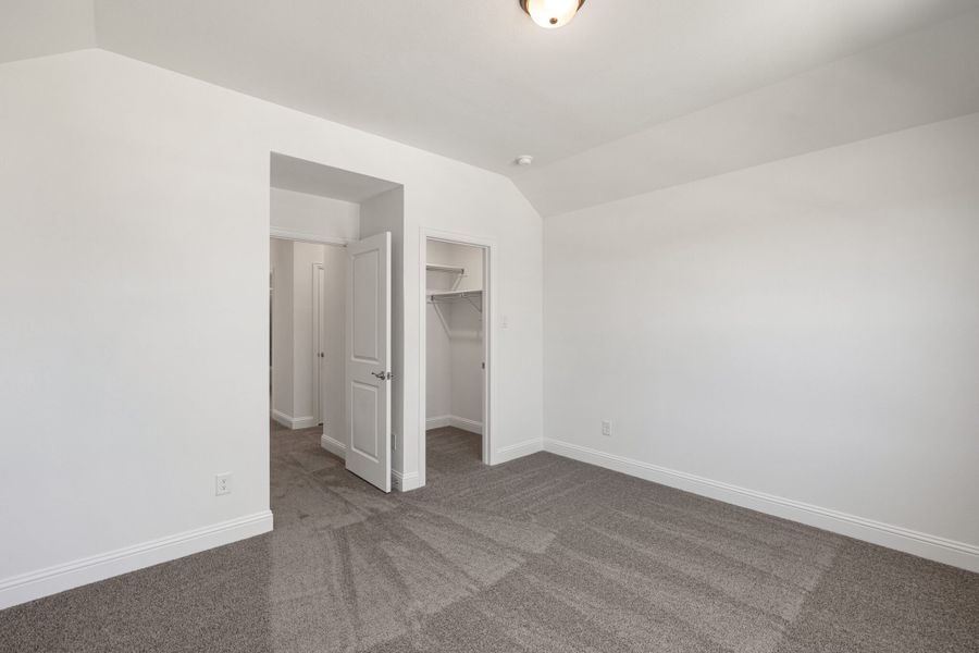 Spacious, unfurnished interior of a new home in Elevon, Lavon (Image 41).