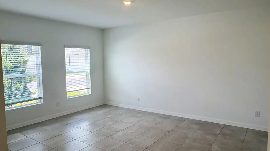 Spacious, unfurnished interior of a new home in Trinity Gardens, Deland (Image 5). Spacious, unfurnished interior of a new home in Trinity Gardens, Deland (Image 5).