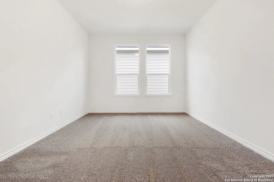 Spacious, unfurnished interior of a new home in Hidden Bluffs at TRP, San Antonio (Image 6). Spacious, unfurnished interior of a new home in Hidden Bluffs at TRP, San Antonio (Image 6).