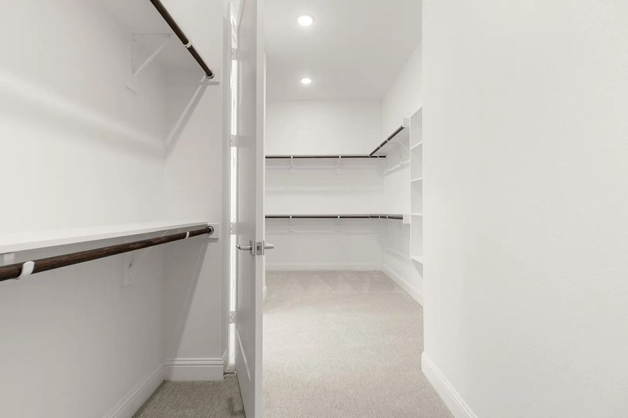 Granbury D Primary Closet