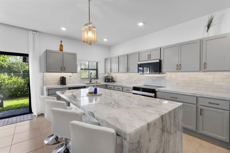 Furnished interior view inside a new home in , Pompano Beach (Image 24).