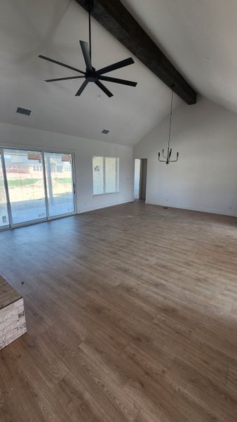 Spacious, unfurnished interior of a new home in Paloma Ranches, Justin (Image 9). Spacious, unfurnished interior of a new home in Paloma Ranches, Justin (Image 9).