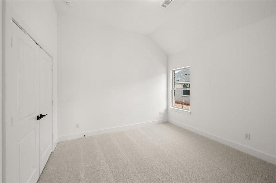 Spacious, unfurnished interior of a new home in Westside Preserve, Midlothian (Image 34).