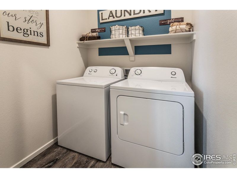 EXAMPLE PHOTO: LAUNDRY ROOM